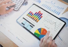 Profissional de Tráfego Pago: Maximizando o Sucesso Online Um profissional de tráfego pago é um especialista em marketing digital que se concentra em atrair tráfego qualificado para um site, loja online ou campanha através de anúncios pagos. Esses especialistas são treinados para utilizar diversas plataformas de publicidade online, como Google Ads, Facebook Ads, Instagram Ads e muitas outras, para direcionar o tráfego certo para seus clientes.