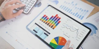 Profissional de Tráfego Pago: Maximizando o Sucesso Online Um profissional de tráfego pago é um especialista em marketing digital que se concentra em atrair tráfego qualificado para um site, loja online ou campanha através de anúncios pagos. Esses especialistas são treinados para utilizar diversas plataformas de publicidade online, como Google Ads, Facebook Ads, Instagram Ads e muitas outras, para direcionar o tráfego certo para seus clientes.