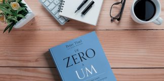 De Zero a Um: Como Peter Thiel Revela o Segredo para Criar Monopólios e Transformar o Mundo dos Negócios "De Zero a Um" oferece uma visão profunda sobre como criar empresas inovadoras e disruptivas. Thiel enfatiza a importância de buscar monopólios criativos, fazer perguntas contrarianas e focar na inovação tecnológica.