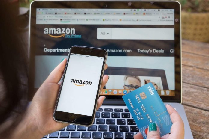 amazon-shopping Para comprar na Amazon, você pode navegar no site ou aplicativo, selecionar os produtos desejados e adicioná-los ao carrinho.